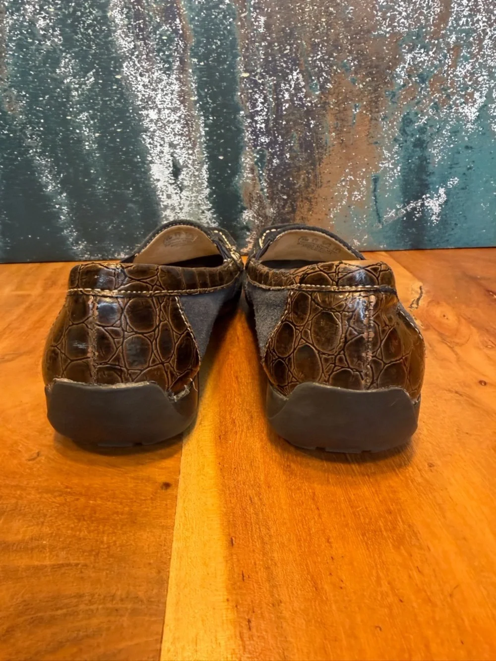 Classic Old Money Naturalizer Navy Suede Loafers Gold Bit‎ 7.5 (GUC)